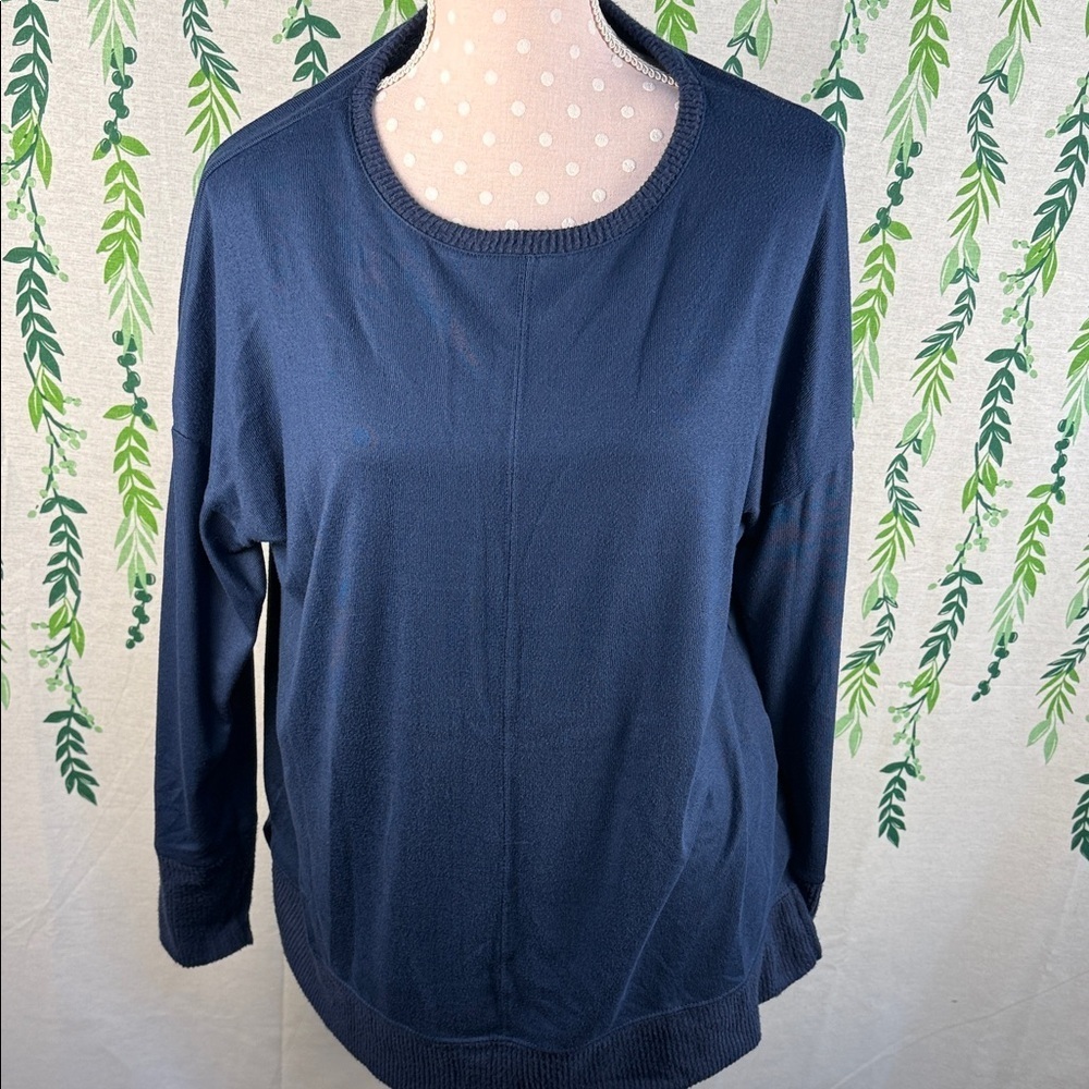 Time and Tru Dark Blue Knit Sweater D3